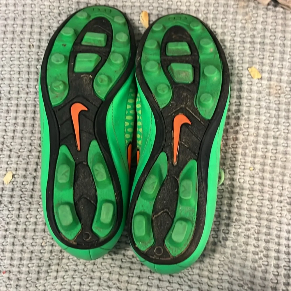 Nike Jr Magista Lime Green  & Orange Youth Soccer Cleats Sz 3.5